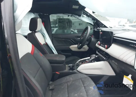 2024 GMC Canyon 4Wd At4X from USA, damaged, VIN 1GTP6EEKXR1192801